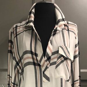 Soft, plaid pop over tunic